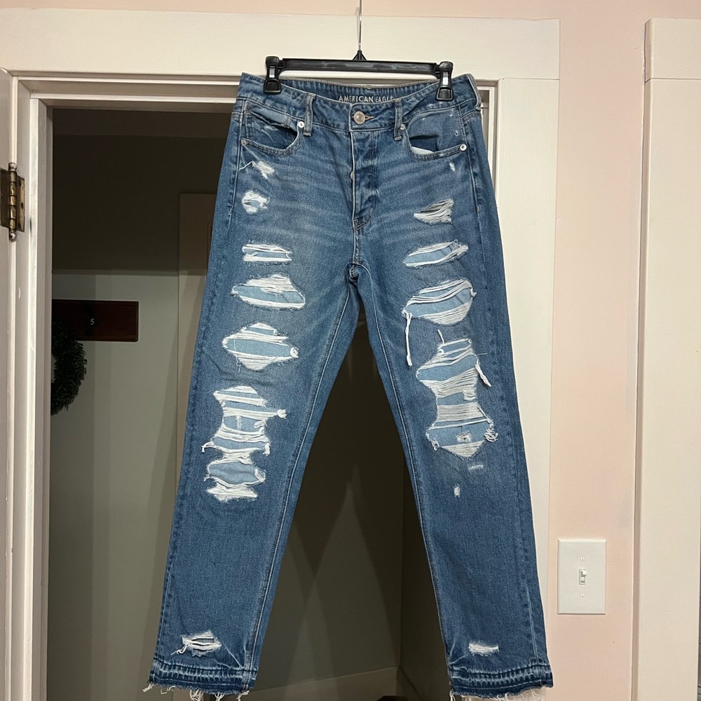 American Eagle Outfitters Blue Distressed Boyfriend Jeans